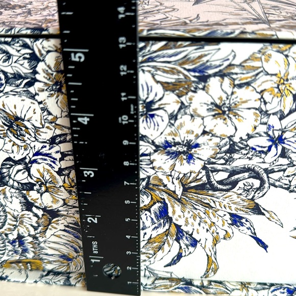 Dior Printed Box - Picture 10 of 10